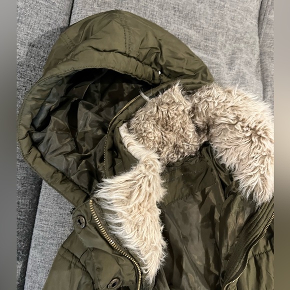 Army Green Light Puffer Jacket - Picture 7 of 7